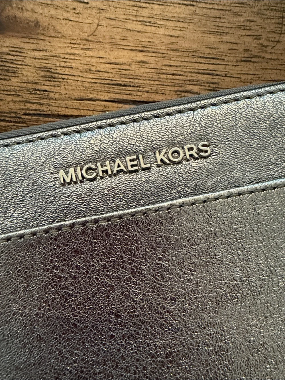 Michael Kors Pocket Zip Around Continental Wallet Metallic crackle leather